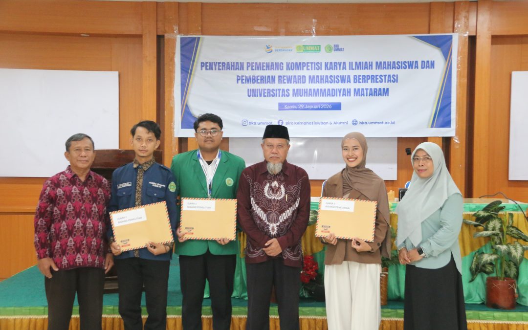 UMMAT Apresiasi Prestasi Mahasiswa melalui Penyerahan Pemenang Kompetisi Karya Ilmiah dan Pemberian Reward
